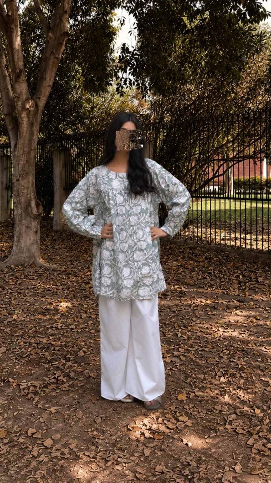 Gulbahaar Kurti
