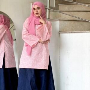 Noor-e-Pink kurti